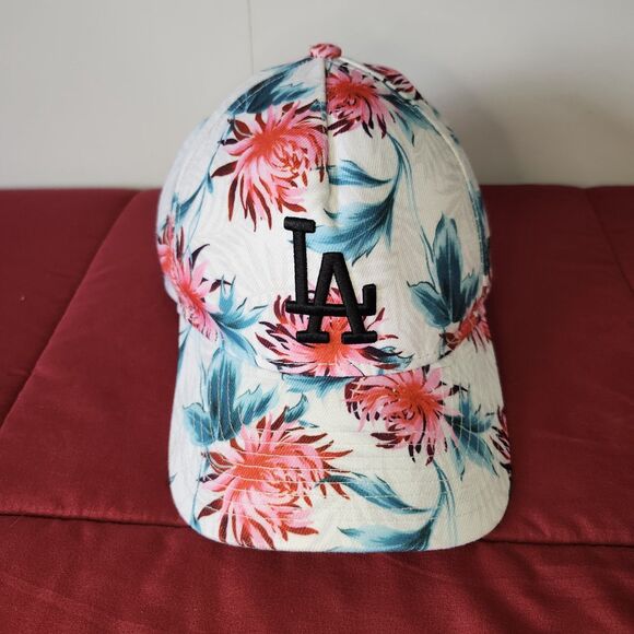 New Era Accessories - New Era 9FORTY LA Dodgers Floral Hibiscus Hat Structured Curved Brim Cap OSFA